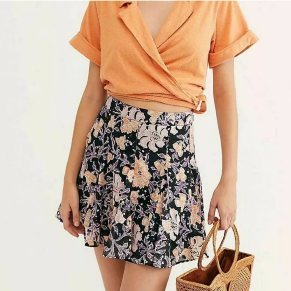 Free People End Of The Island Floral Godet Mini Skirt | Size 0 | Black Floral